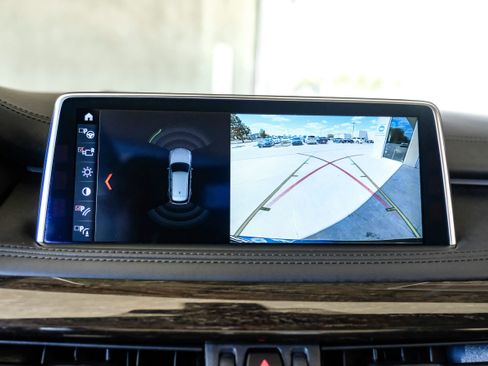 Used 2018 BMW X5 xDrive50i image 22