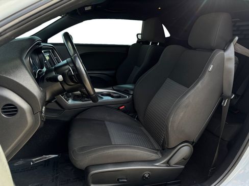Used 2020 Dodge Challenger GT RWD image 9