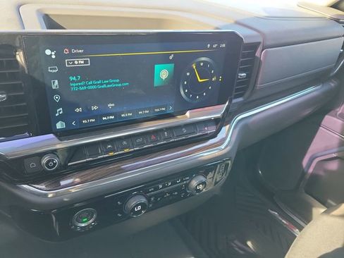 Used 2023 Chevrolet Silverado 1500 LT Trail Boss w/ Protection Package image 29