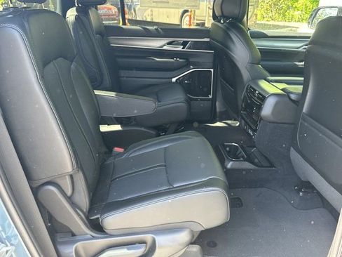 New 2026 Jeep Grand Wagoneer L Limited image 19