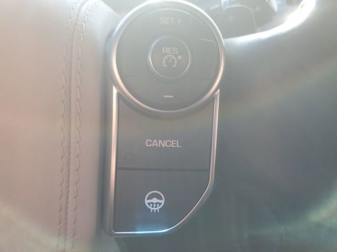 Used 2016 Land Rover Range Rover HSE image 21