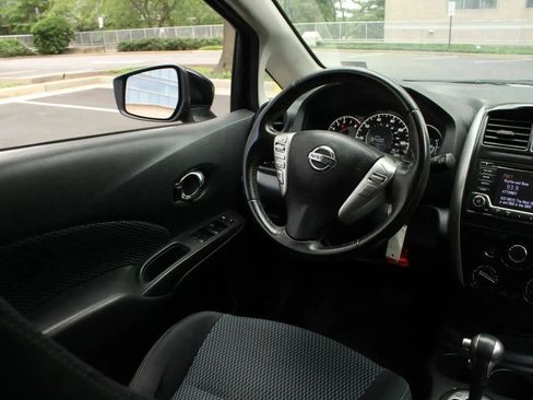 Used 2016 Nissan Versa Note SV FWD image 24
