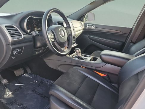 Used 2021 Jeep Grand Cherokee Laredo X AWD/4WD image 14
