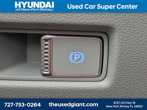Certified 2025 Hyundai Palisade SE FWD image 31