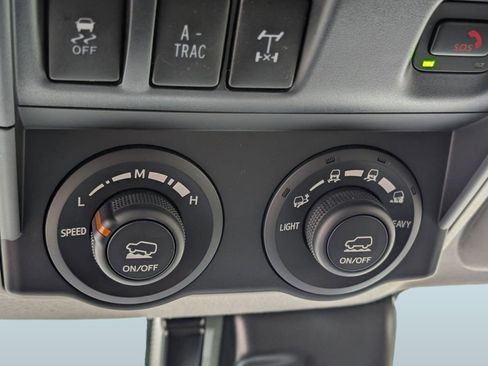 Used 2024 Toyota 4Runner TRD Off-Road image 26