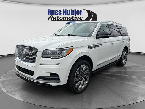 Used 2022 Lincoln Navigator Reserve AWD/4WD image 1