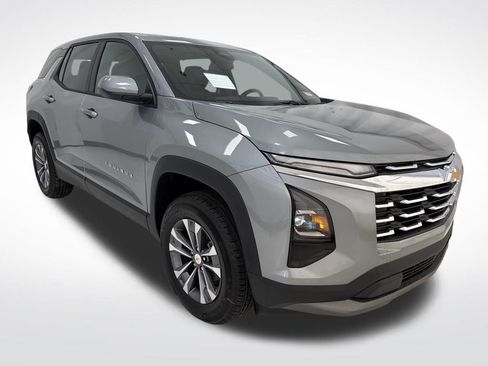 New 2026 Chevrolet Equinox LT w/ Convenience Package II image 3