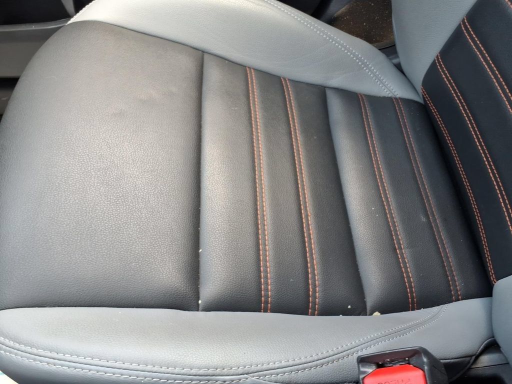 Used 2021 Nissan Kicks SR w/ SR Premium Package FWD image 24