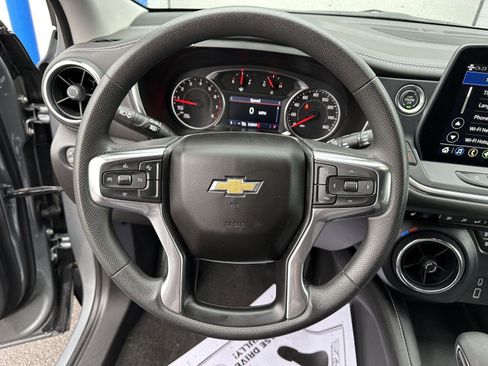 Used 2025 Chevrolet Blazer LT AWD/4WD image 21