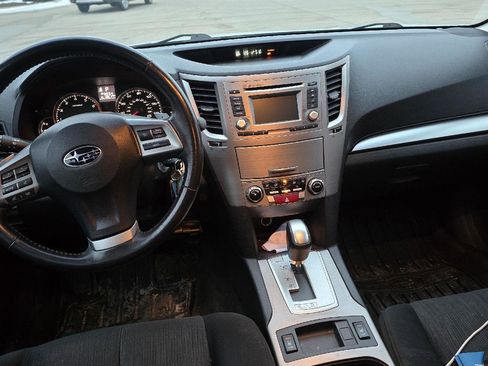 Used 2014 Subaru Outback 2.5i Premium w/ Moonroof Package image 3