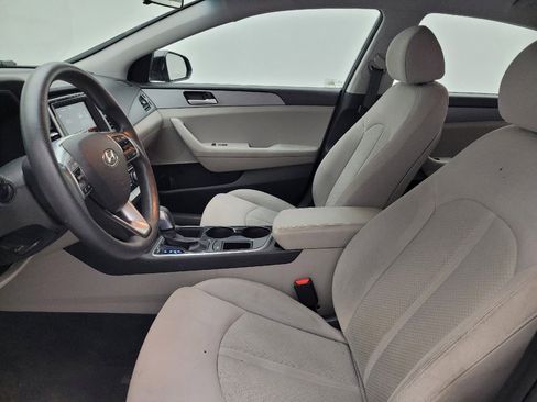 Used 2018 Hyundai Sonata SE FWD image 17