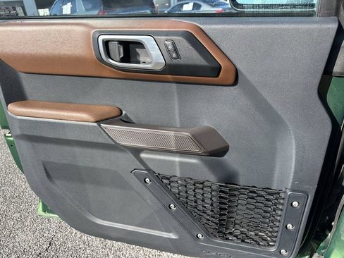 Used 2023 Ford Bronco Outer Banks w/ Sasquatch Package AWD/4WD image 27