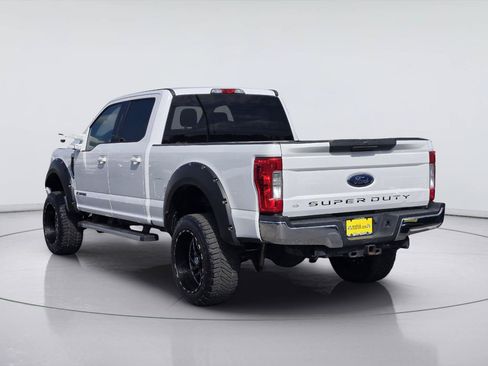 Used 2017 Ford F250 XLT AWD/4WD image 6