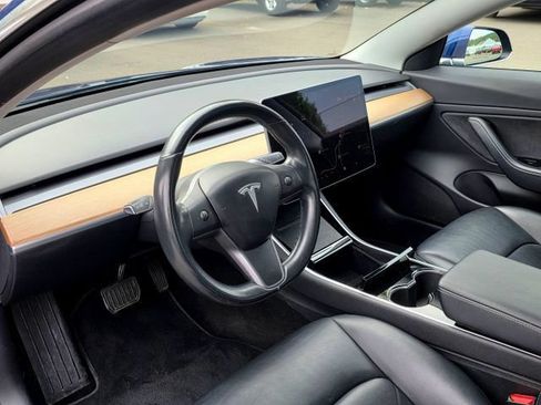 Used 2018 Tesla Model 3 Long Range RWD image 12