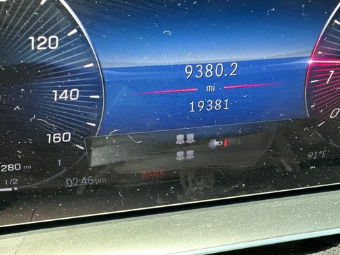 Used 2025 Mercedes-Benz GLS 450 4MATIC image 12
