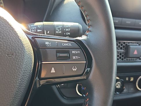 Used 2024 Honda HR-V Sport image 18