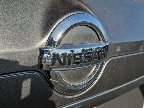 Used 2019 Nissan Rogue S FWD image 30