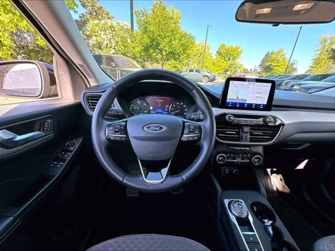 Used 2021 Ford Escape SE w/ Convenience Package FWD image 8