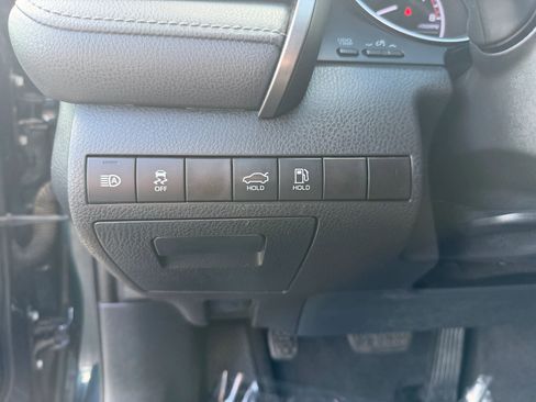 Used 2021 Toyota Camry LE w/ Carpet Mat Package (TMS) FWD image 14