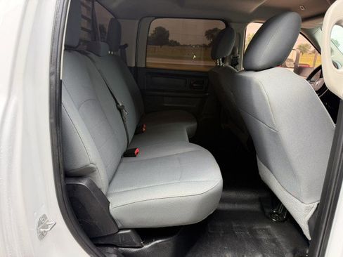 Used 2018 RAM 3500 Tradesman w/ Chrome Appearance Group AWD/4WD image 9