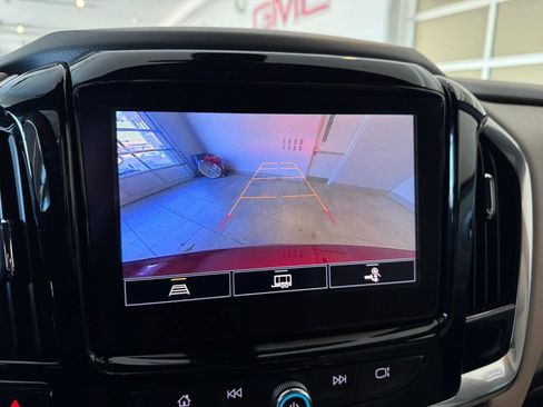 Certified 2023 Chevrolet Traverse LT w/ LPO, Floor Liner Package image 21