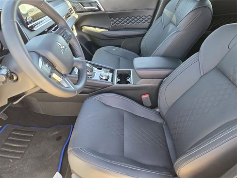 New 2025 Mitsubishi Outlander SEL Black Edition image 10