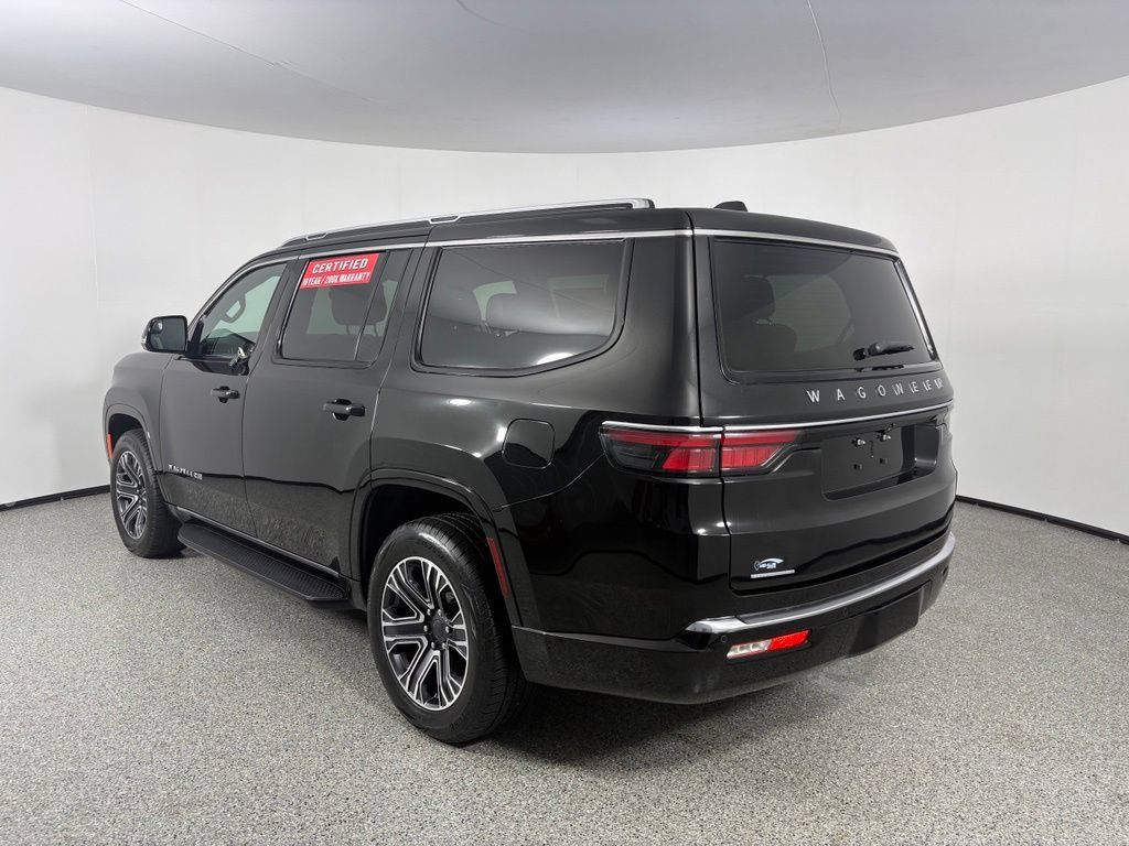 Used 2023 Jeep Wagoneer 4WD w/ Premium Group I image 5