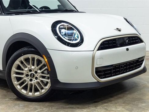 Certified 2025 MINI Cooper 2-Door Hardtop image 6