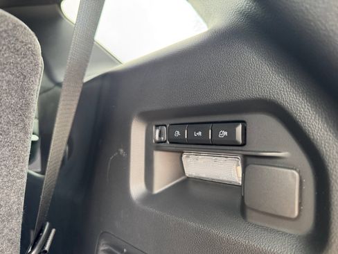 Used 2025 Ford Explorer ST AWD/4WD image 17
