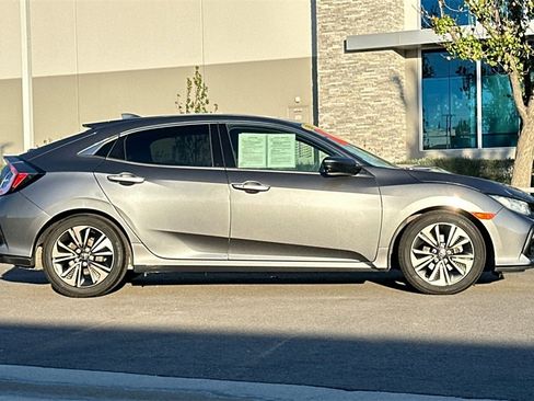 Used 2018 Honda Civic EX image 3