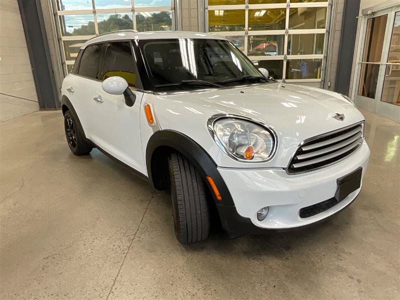 Used 2014 MINI Cooper Countryman w/ Cold Weather Package FWD image 7