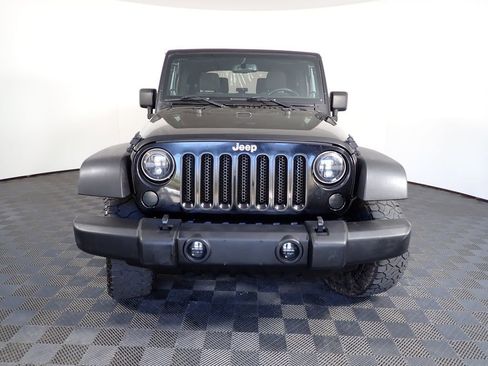 Used 2014 Jeep Wrangler Rubicon w/ Power Convenience Group AWD/4WD image 9