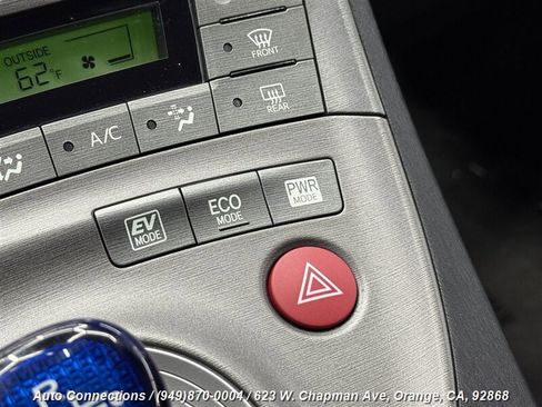 Used 2013 Toyota Prius Two image 15