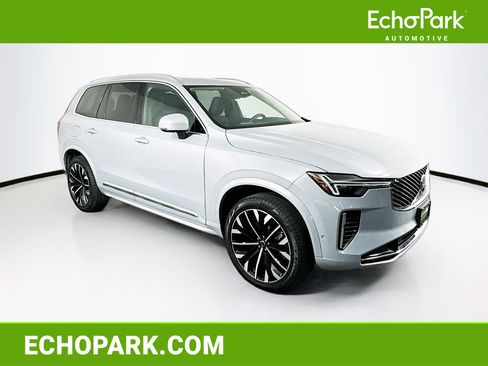 Used 2025 Volvo XC90 B6 Plus image 1