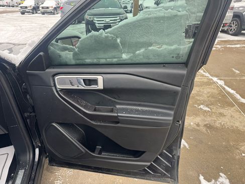 Used 2020 Ford Explorer Limited w/ Class III Trailer Tow Package image 16