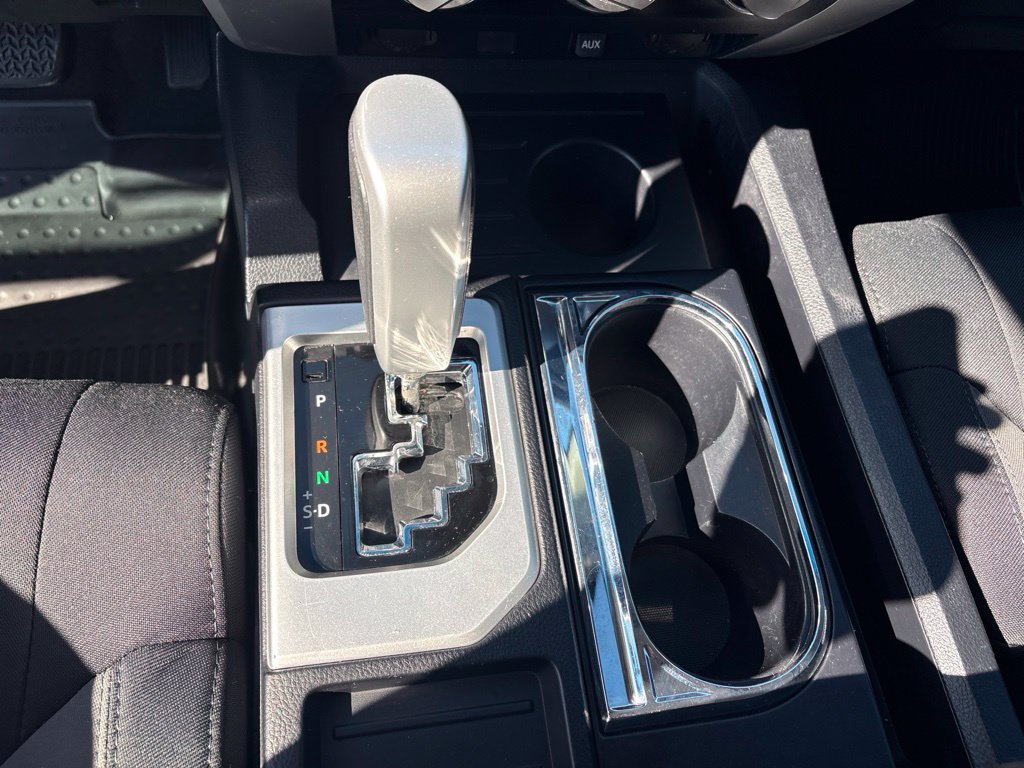 Used 2018 Toyota Tundra SR5 w/ SR5 Upgrade Package RWD image 14