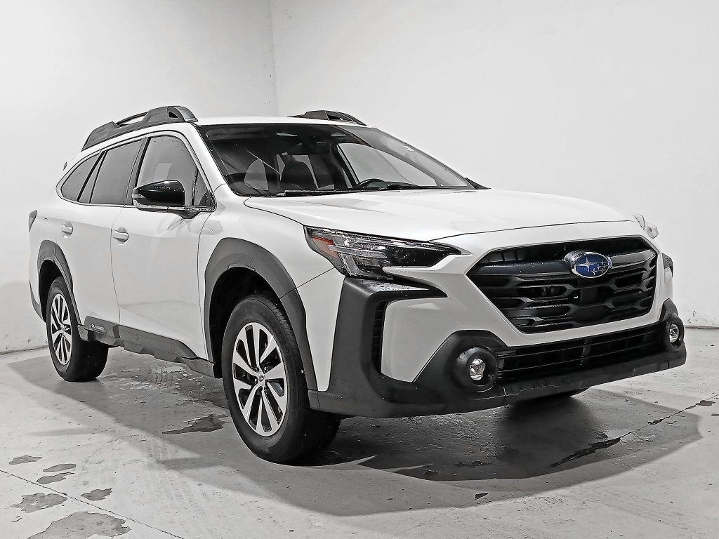 Used 2025 Subaru Outback Premium AWD/4WD image 33