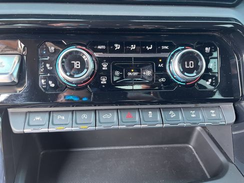 Used 2023 GMC Sierra 1500 AT4X image 29