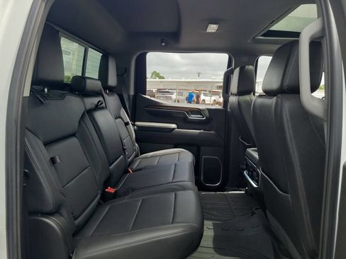 Used 2023 GMC Sierra 1500 Elevation w/ Elevation Premium Package AWD/4WD image 28