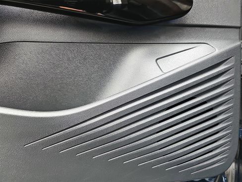 Certified 2023 Volkswagen ID.4 Pro image 26