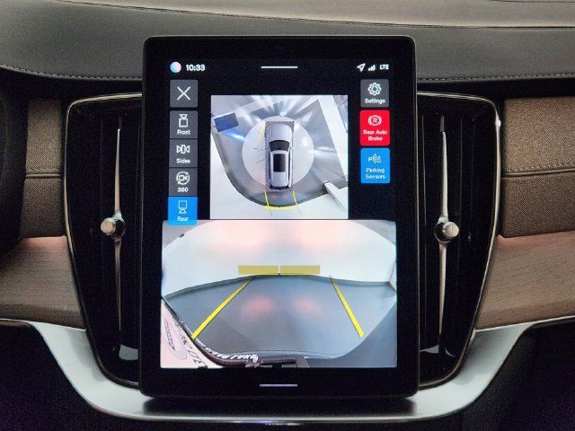 Certified 2026 Volvo XC90 B6 Plus w/ Protection Package Premier AWD/4WD image 18