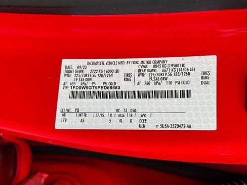 Used 2023 Ford F550 2WD Crew Cab Super Duty image 22