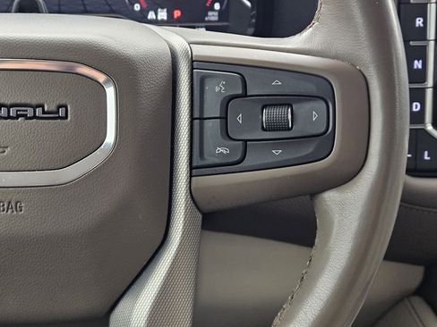 Used 2023 GMC Yukon XL Denali w/ Denali Reserve Package image 30