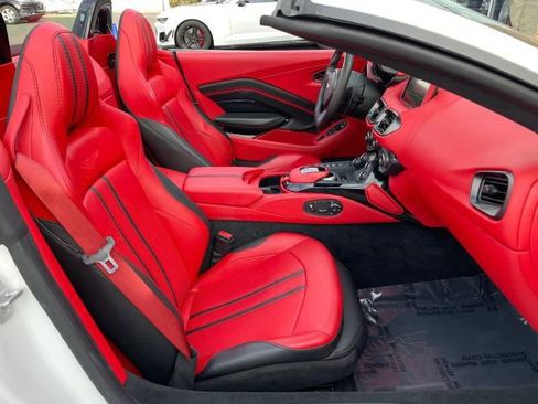 Used 2021 Aston Martin V8 Vantage Roadster image 30