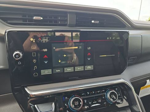New 2026 GMC Sierra 1500 Denali AWD/4WD image 25