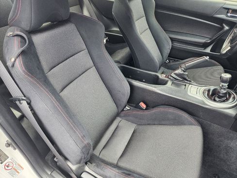 Used 2013 Subaru BRZ Premium RWD image 23