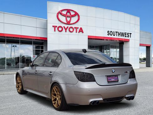 Used 2006 BMW M5 RWD image 4