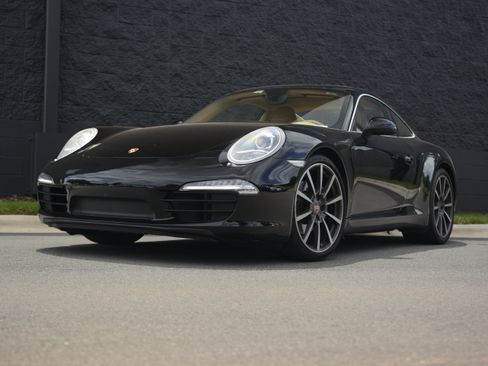 Certified 2014 Porsche 911 Carrera RWD image 38