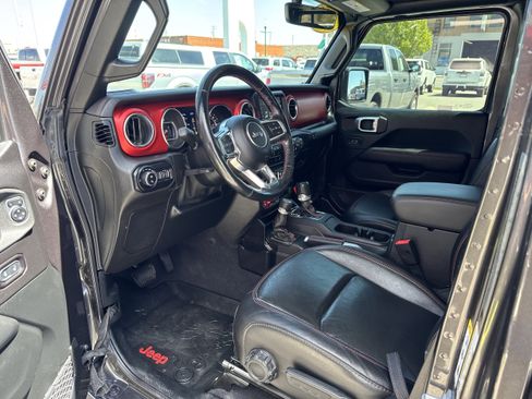 Used 2020 Jeep Gladiator Rubicon AWD/4WD image 2