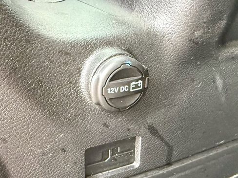 Used 2018 Jeep Wrangler Unlimited Sahara AWD/4WD image 18